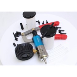 Pompka pod i nadciśnieniowa do odpowietrzania i wymiany płynu w układach hamulcowych