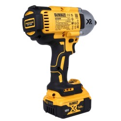 Akumulatorowy klucz udarowy DCF899P2 18V 2x5Ah 1625 nm Dewalt