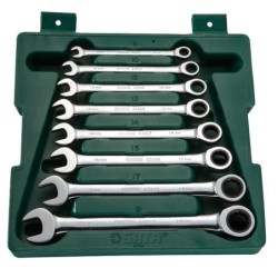 Zestaw 8 szt. kluczy klucze płasko oczkowe z grzechotką sata