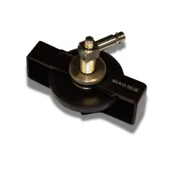 Adapter uniwersalny do wymiany i odpowietrzania płynu hamulcowego 28–70 mm Magnus