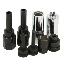 Kit for removing internal fixings of common rail injectors