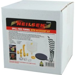 Lejek adapterami do napełniania układu chłodzenia