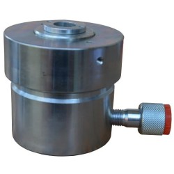 Siłownik przelotowy ściągacz wtryskiwaczy