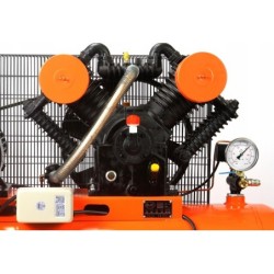 Kompresor sprężarka czterotłokowa olejowa 350l 12bar 1450l/min 7,5kw bjc