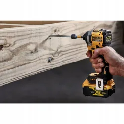208 нм 1/4" безщітковий акумуляторний ударний дриль-шуруповерт dewalt dcf850n